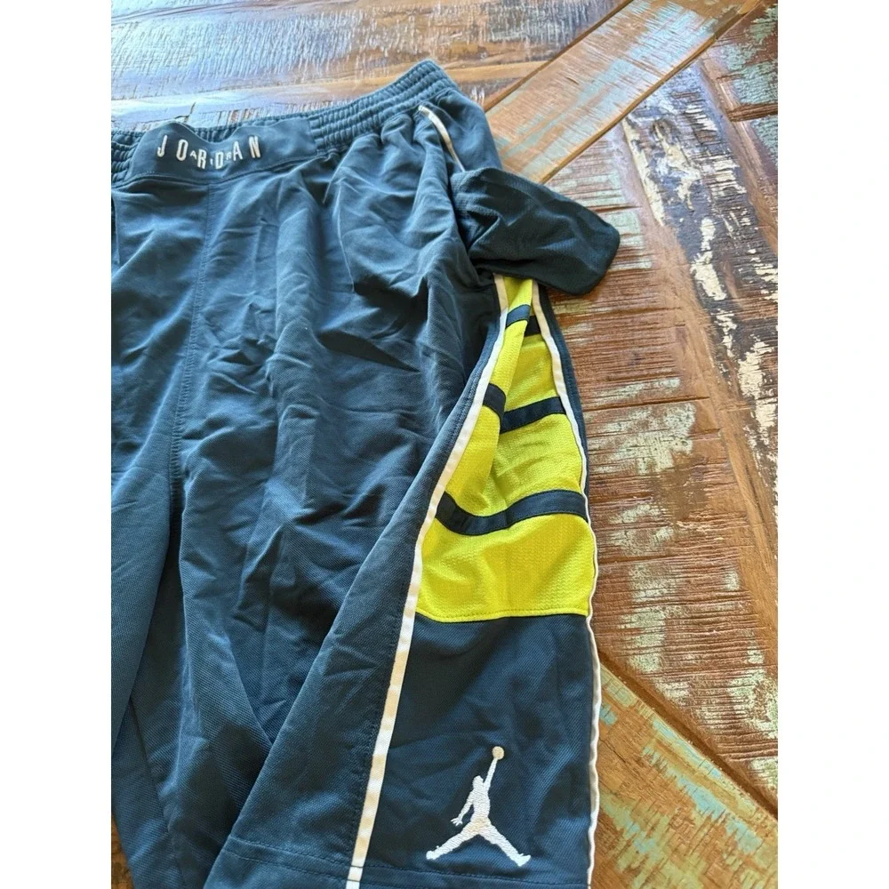 Men's Jordan Green Basketball Short Size XXL SEE PHOTOS
